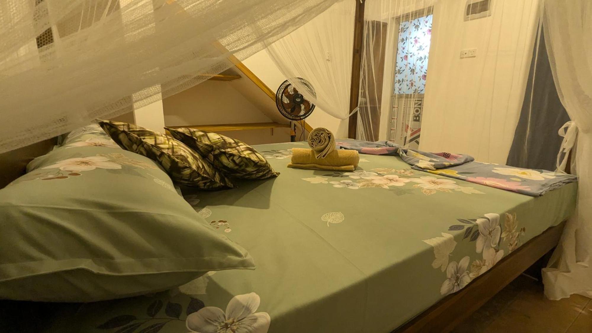 Villa Sea View Гале Екстериор снимка